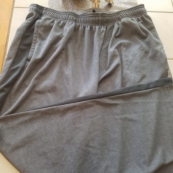 Mens Reebok track pants - Picture 3 of 3